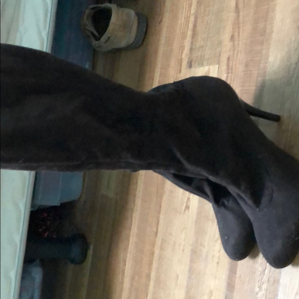 Heel boots